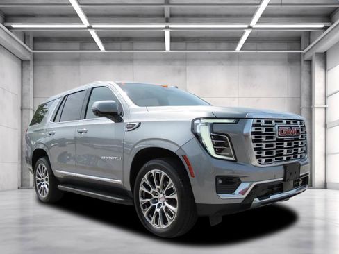 Certified 2025 GMC Yukon Denali AWD/4WD image 1