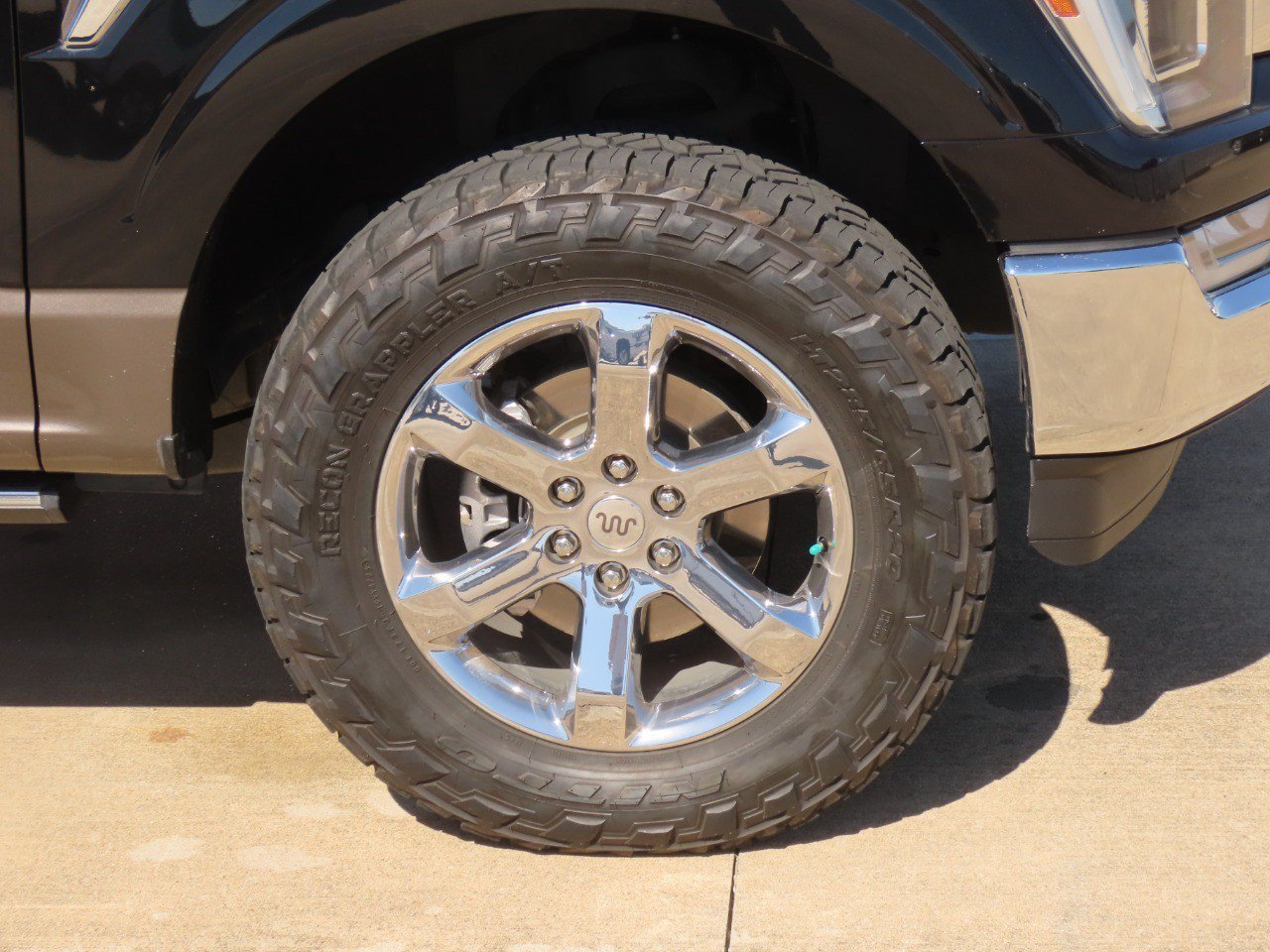 Used 2022 Ford F150 King Ranch w/ Equipment Group 601A High AWD/4WD image 9