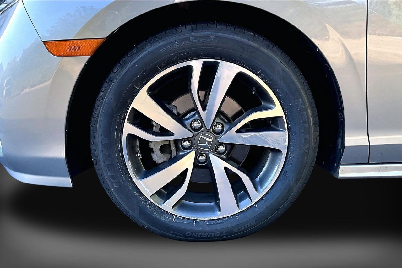 Used 2024 Honda Odyssey Touring image 34