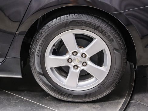 Used 2014 Chevrolet Cruze LT w/ RS Package FWD image 9