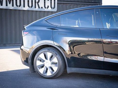 Used 2020 Tesla Model Y Long Range AWD/4WD image 5