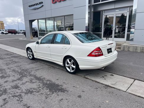 Used 2005 Mercedes-Benz C 230 Sedan image 5
