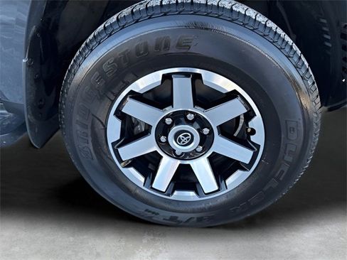 Used 2024 Toyota 4Runner TRD Off-Road image 29