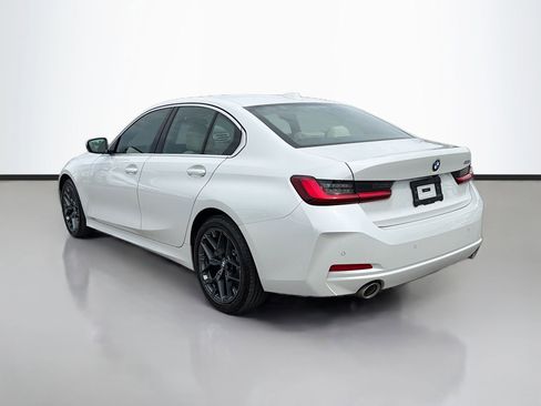 Certified 2025 BMW 330i Sedan image 6