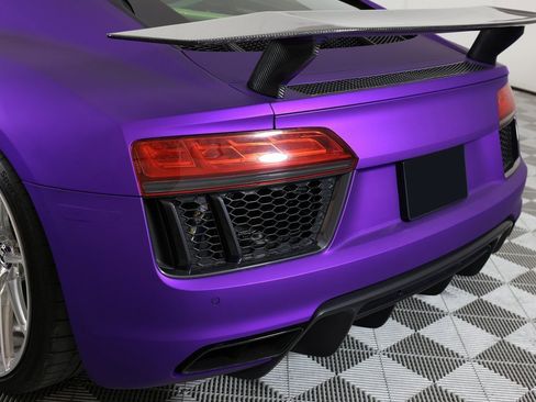 Used 2017 Audi R8 V10 w/ Carbon Exterior Package image 66