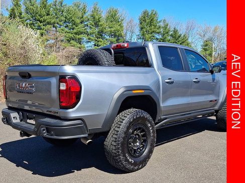 Used 2024 GMC Canyon AT4X w/ AT4X AEV Edition AWD/4WD image 6