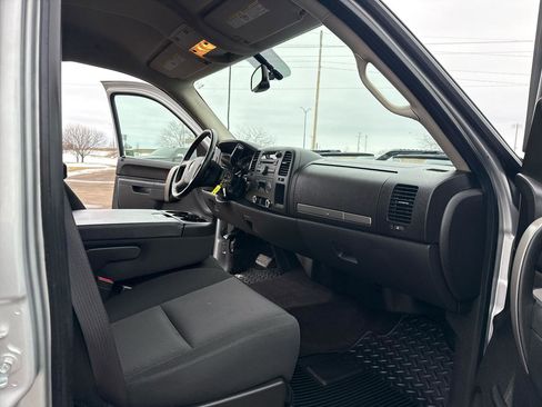 Used 2011 Chevrolet Silverado 3500 LT w/ Interior Plus Package image 35