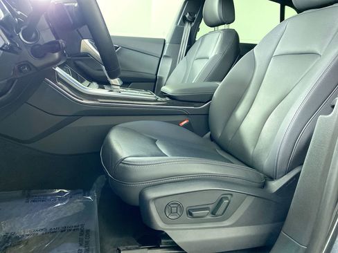 Used 2025 Audi Q8 Premium Plus w/ Premium Plus Package image 19