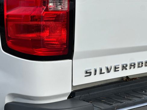 Used 2015 Chevrolet Silverado 2500 LTZ w/ LTZ Plus Package image 32