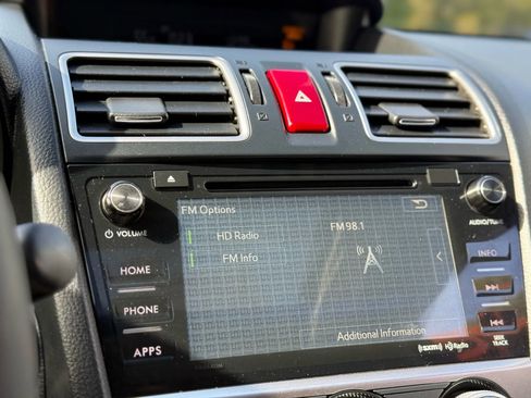 Used 2015 Subaru Impreza 2.0i Limited image 11