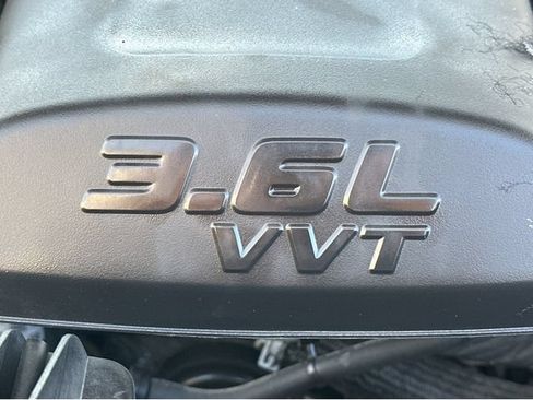 Used 2018 RAM 1500 Express RWD image 36