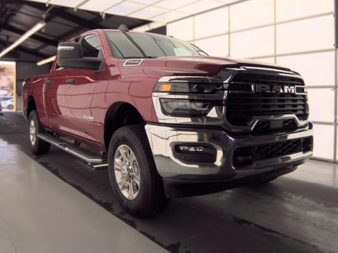 Used 2026 RAM 2500 Big Horn AWD/4WD image 4