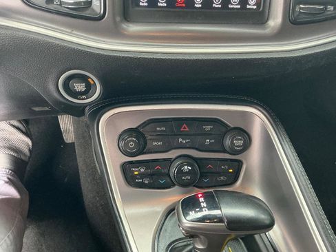 Used 2022 Dodge Challenger GT image 17