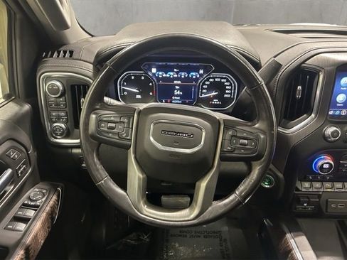 Used 2021 GMC Sierra 2500 Denali w/ Denali Ultimate Package AWD/4WD image 14