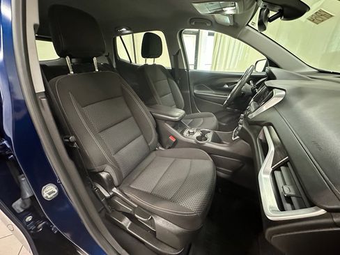 Certified 2022 GMC Terrain SLE w/ Driver Convenience Package image 18