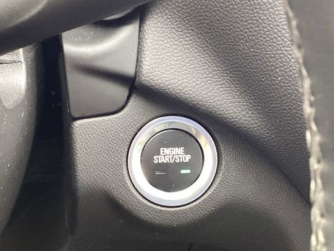 Used 2024 Chevrolet Equinox LT AWD/4WD image 35