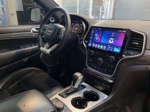 Used 2018 Jeep Grand Cherokee Trackhawk AWD/4WD image 30