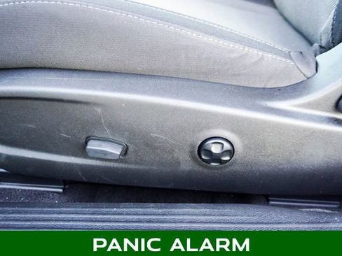 Used 2016 Dodge Challenger SXT image 14