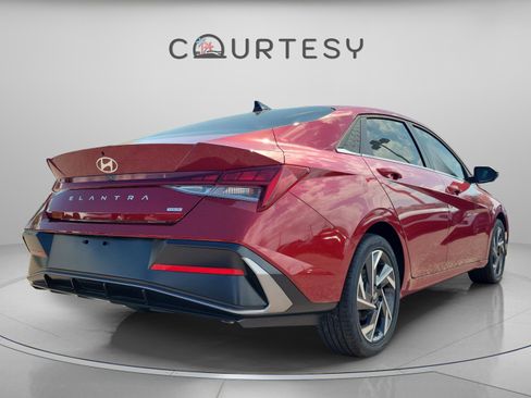 New 2026 Hyundai Elantra Limited image 4