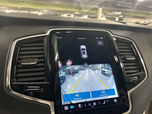 Certified 2023 Volvo XC90 B6 Plus w/ Protection Package Premier image 17