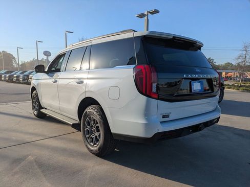 New 2026 Ford Expedition Active RWD image 6