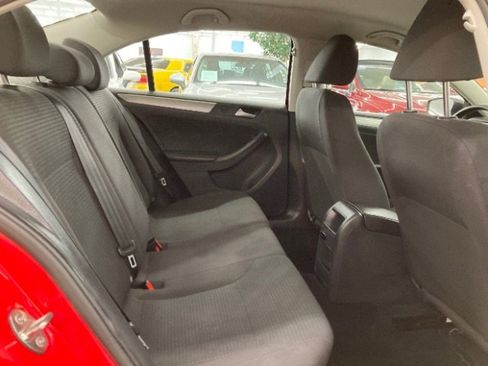 Used 2015 Volkswagen Jetta SE image 13