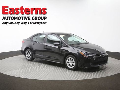 Used 2022 Toyota Corolla LE FWD image 47