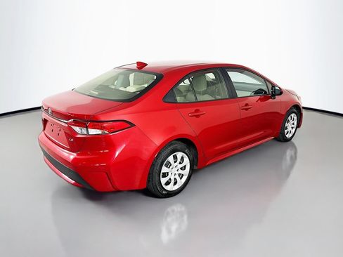 Used 2021 Toyota Corolla LE FWD image 7