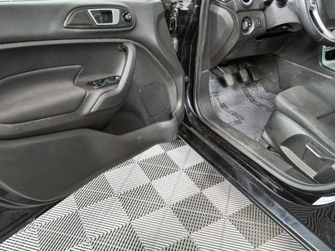 Used 2015 Ford Fiesta SE FWD image 7
