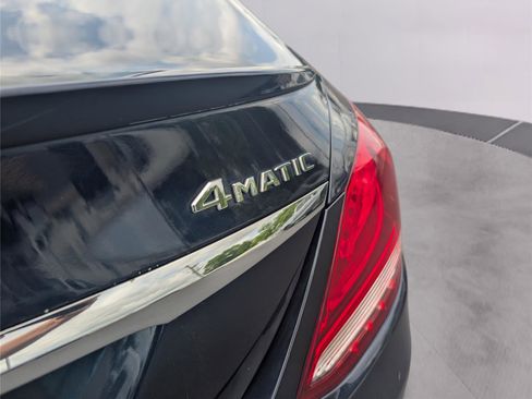 Used 2017 Mercedes-Benz C 300 4MATIC Sedan image 37