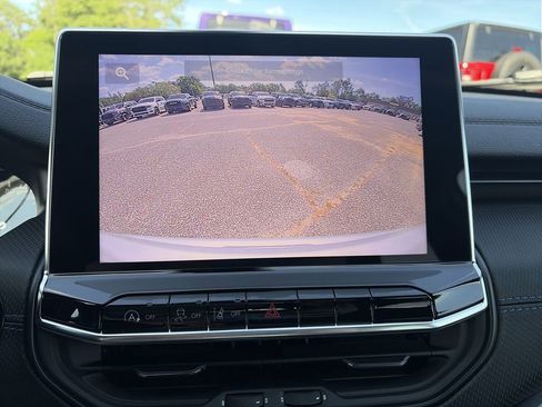 New 2026 Jeep Compass Latitude image 23