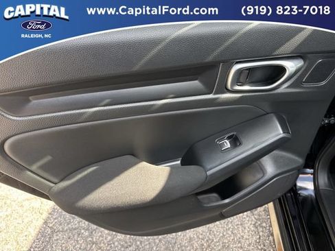 Used 2024 Honda Civic EX image 17