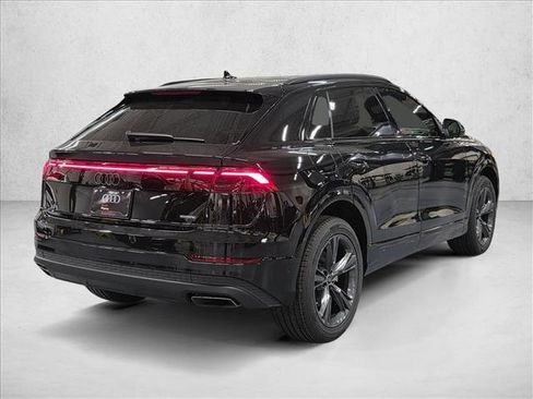 New 2026 Audi Q8 Premium image 5