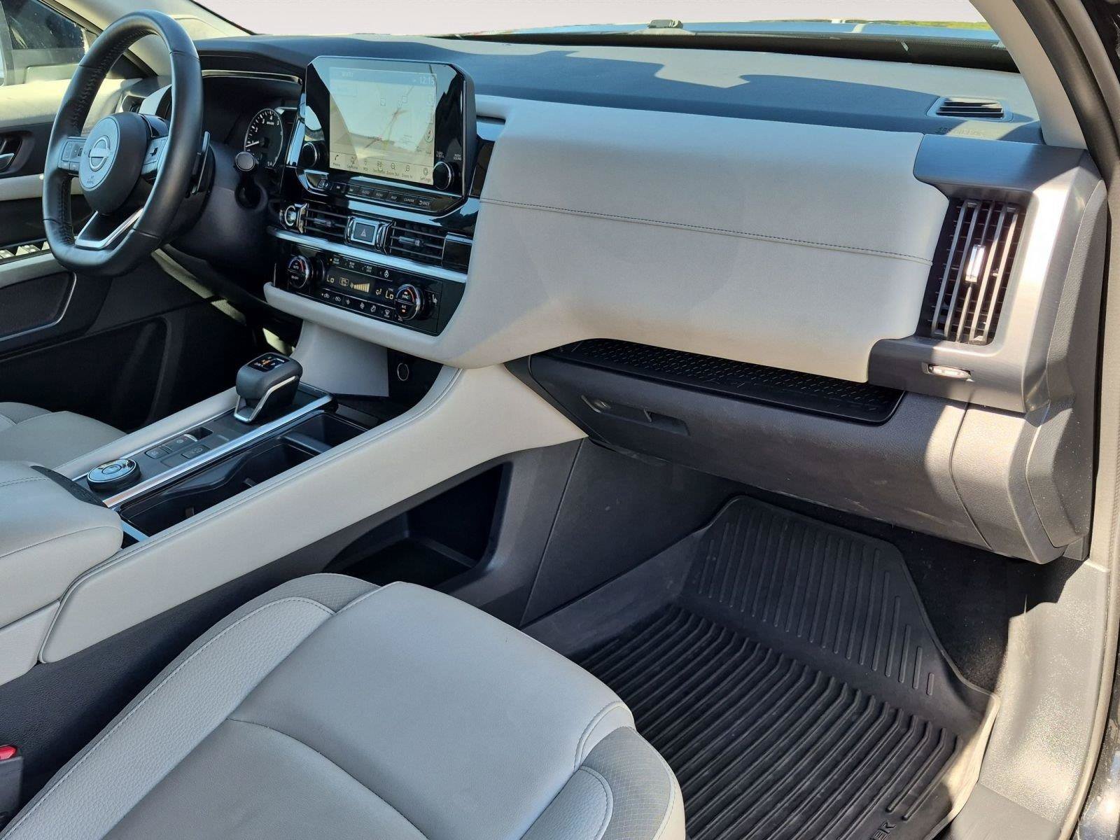 Certified 2024 Nissan Pathfinder SL w/ SL Premium Package AWD/4WD image 19