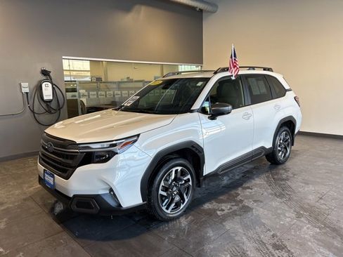 Used 2025 Subaru Forester Limited image 21