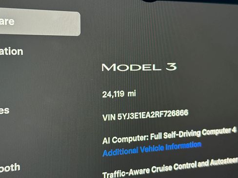 Used 2024 Tesla Model 3 Standard Range RWD image 28