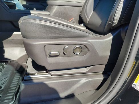 Used 2024 GMC Sierra 2500 Denali w/ Denali Reserve Package image 26