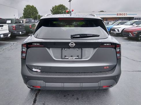 Certified 2025 Nissan Kicks SR FWD image 4