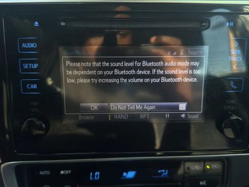 Used 2019 Toyota Corolla LE FWD image 25