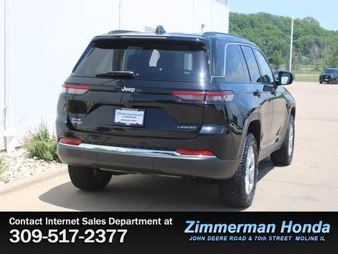 Used 2022 Jeep Grand Cherokee Limited AWD/4WD image 2