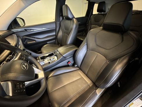 Certified 2023 INFINITI QX60 Luxe w/ Cargo Package AWD/4WD image 11