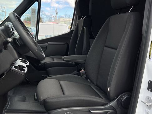 New 2026 Mercedes-Benz Sprinter 2500 image 11
