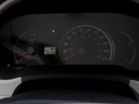 Used 2012 Toyota Sienna LE FWD image 22