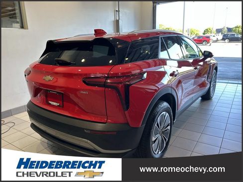 Used 2024 Chevrolet Blazer EV LT AWD/4WD image 4