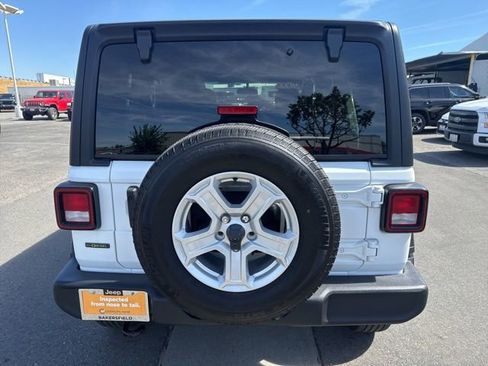 Certified 2022 Jeep Wrangler Unlimited Sport AWD/4WD image 4
