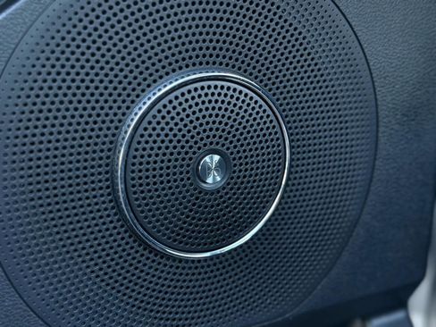 Used 2018 Ford Expedition Limited w/ Equipment Group 301A image 16