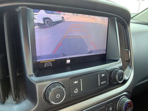 Used 2019 Chevrolet Colorado Z71 w/ Z71 Midnight Edition AWD/4WD image 19