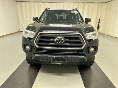 Used 2020 Toyota Tacoma SR5 image 3