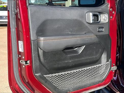 Used 2021 Jeep Gladiator Mojave image 32