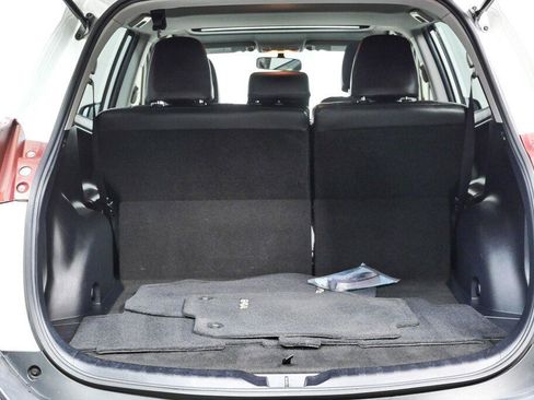 Used 2014 Toyota RAV4 XLE FWD image 25